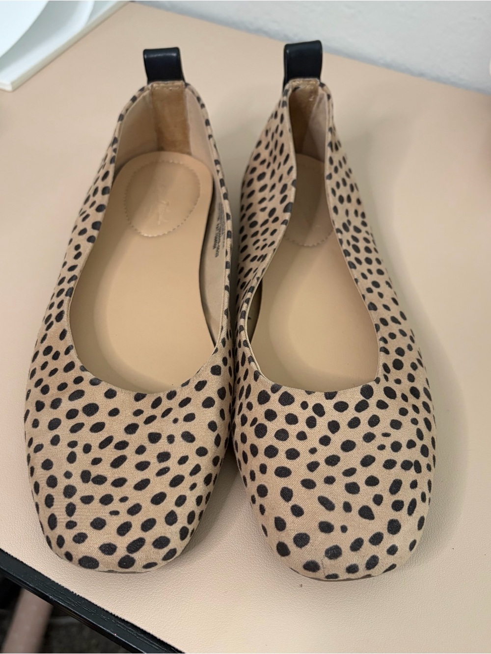 Universal Thread Cheetah Leopard Print Square Toe Flats Size 6